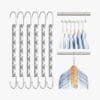 Optimiza el espacio de tu armario con la Percha de Metal con Gancho Mágico. Su diseño multifuncional con 6 agujeros te permite colgar varias prendas en una sola percha, manteniendo la ropa organizada y sin arrugas. 🔹Características destacadas: ✅ Ahorro de espacio: Su diseño vertical maximiza el espacio en el armario. ✅ 6 agujeros para colgar ropa: Ideal para camisas, pantalones, bufandas y más. ✅ Material resistente: Fabricada en acero inoxidable duradero y resistente al óxido. ✅ Diseño versátil: Se puede usar de forma horizontal o vertical según la necesidad. 📌Especificaciones: 📏 Tamaño: 37 cm 🛠 Material: Acero inoxidable / Hierro 📦 Contenido del paquete: ✔ 1 x Percha de acero inoxidable 💡Estas perchas de metal multifuncionales son perfectas para organizar tu ropa y aprovechar al máximo cada rincón de tu armario.